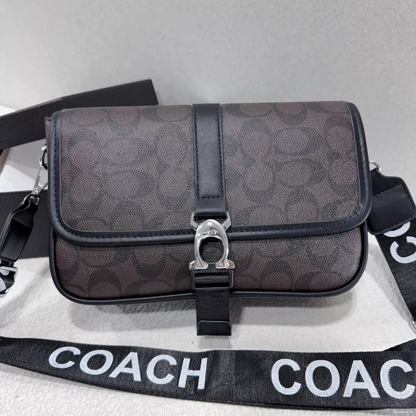 For Trendsetting Women Bag Messenger 5811 Coach 1005